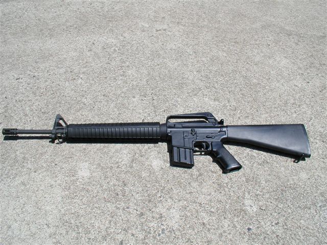 Replica M16