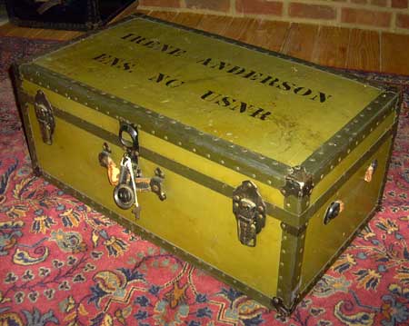 VINTAGE WW2 Steamer trunk army green military foot locker suitcase